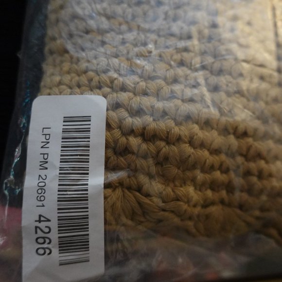 Crochet Bucket Shoulder Bag (NWT) - Picture 7 of 13